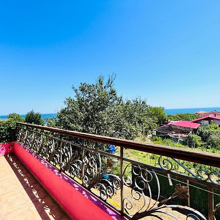 Brunette Beauties Guesthouse & Studio Sinemorets Екстер'єр фото